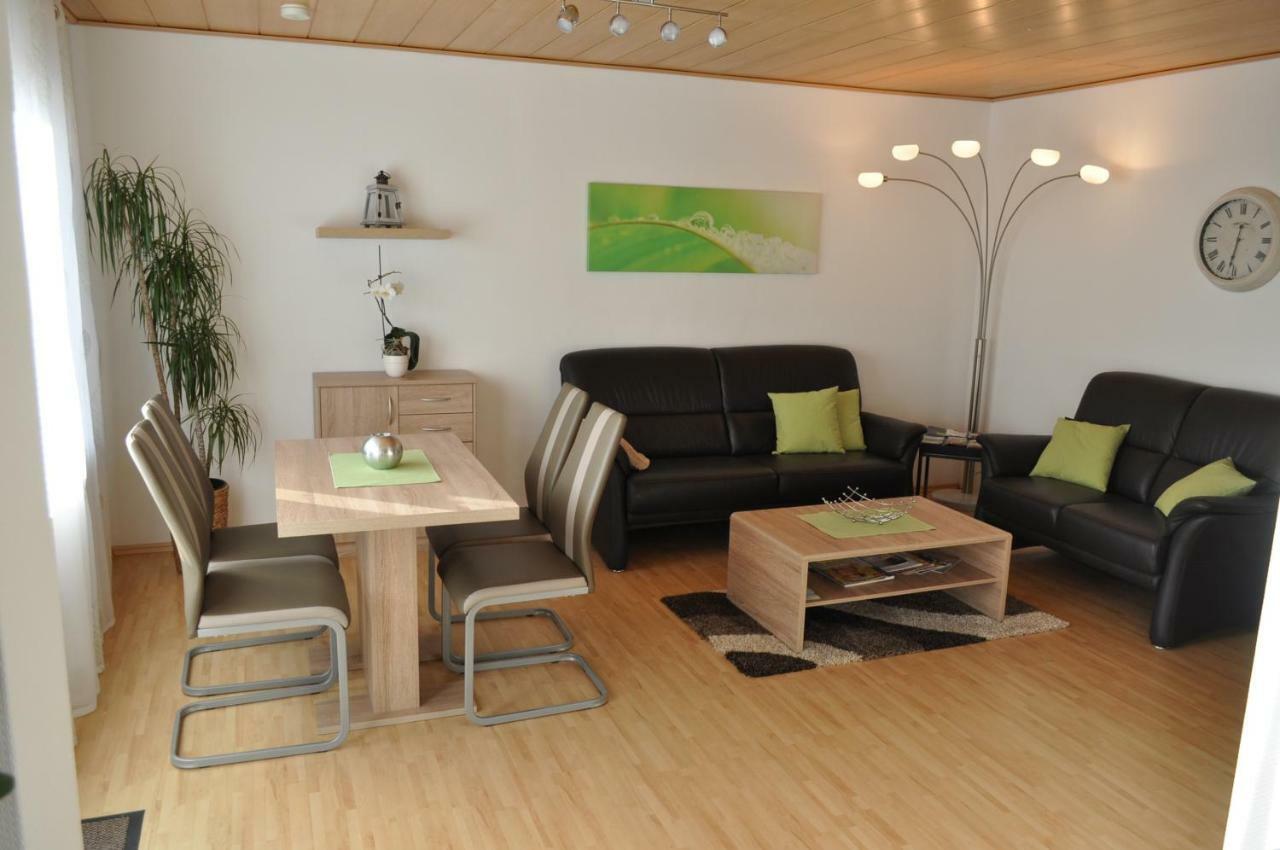 Ferienwohnung Familie Slepitzka Niedenstein Esterno foto